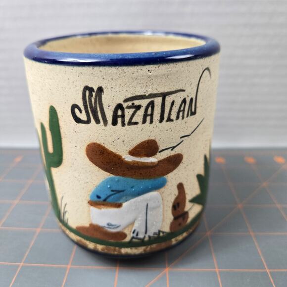Signed Sandstone Texture Pottery Coffee Tea Mug Mexico Sombrero Cactus Blue Rim - Picture 5 of 13